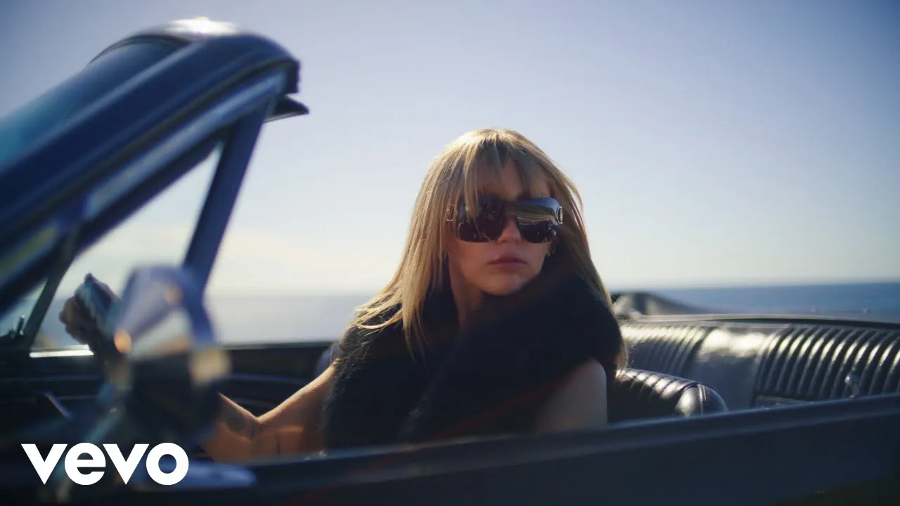 Miley Cyrus - Younger You (From the "Hannah Montana 20th Anniversary Special")